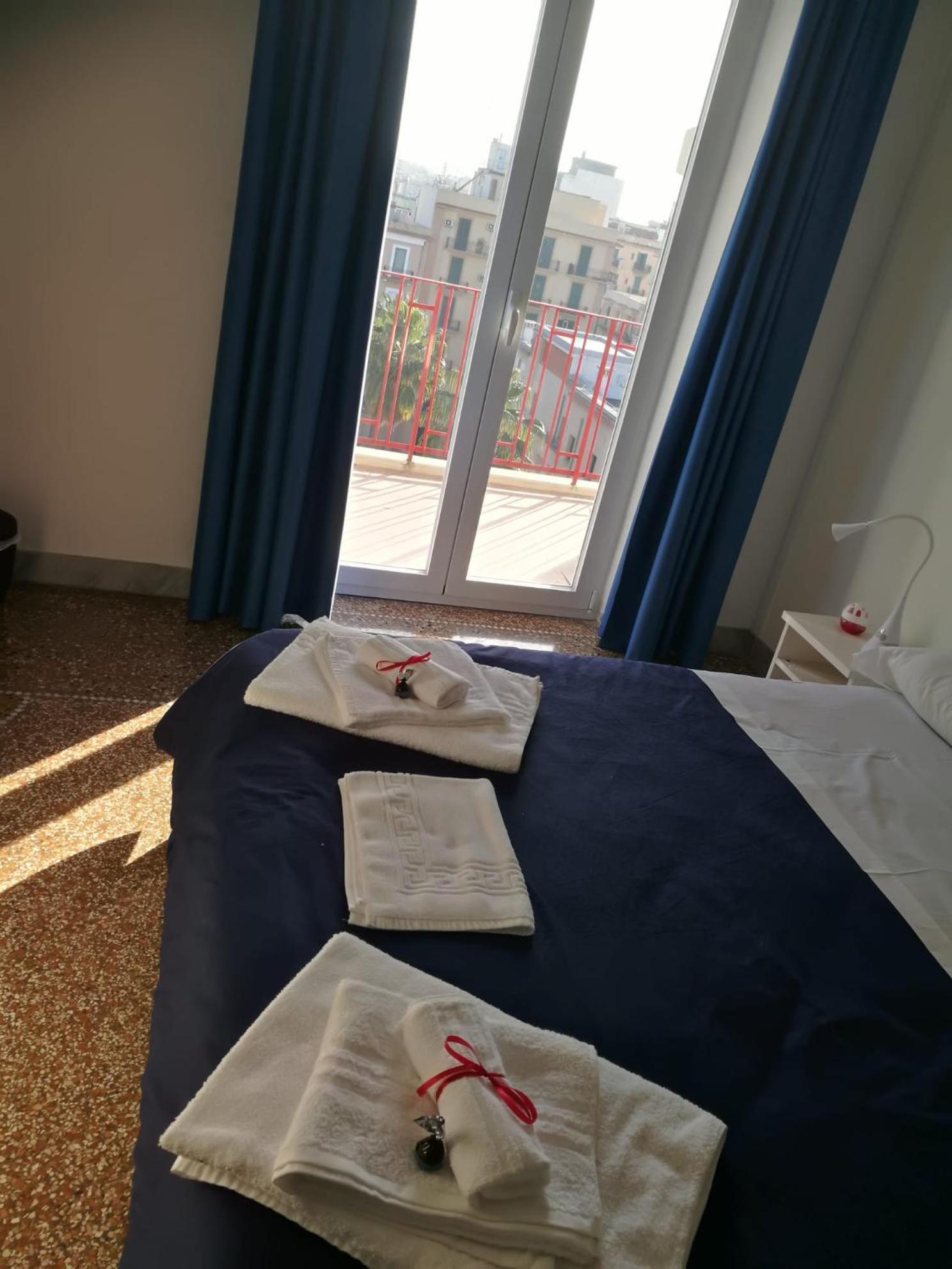 Settimo Sole Affitta Camere Taranto Exteriér fotografie